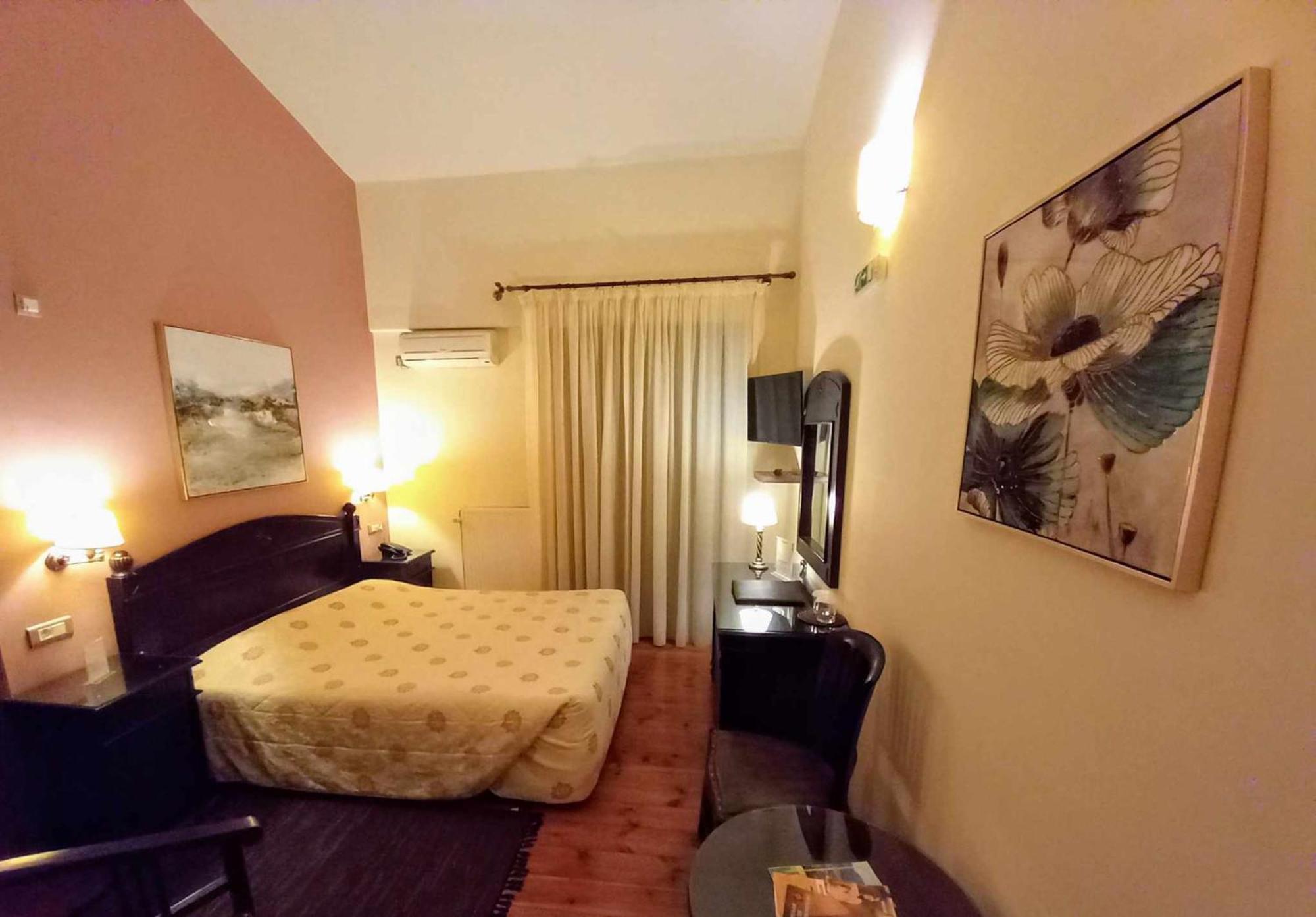 Vytina Mountain View Hotel Bagian luar foto