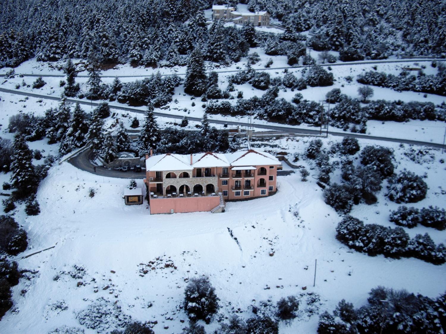 Vytina Mountain View Hotel Bagian luar foto
